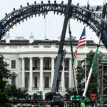 Construyen-arena-temporal-de-UFC-en-la-Casa-Blanca-para-evento-ligado-al-cumpleaños-80-de-Trump