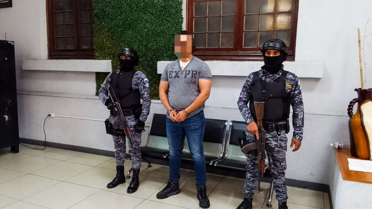 Trasladan-a-mexicano-extraditable-a-la-Fuerza-Aérea-Guatemalteca-para-ser-entregado-a-Estados-Unidos